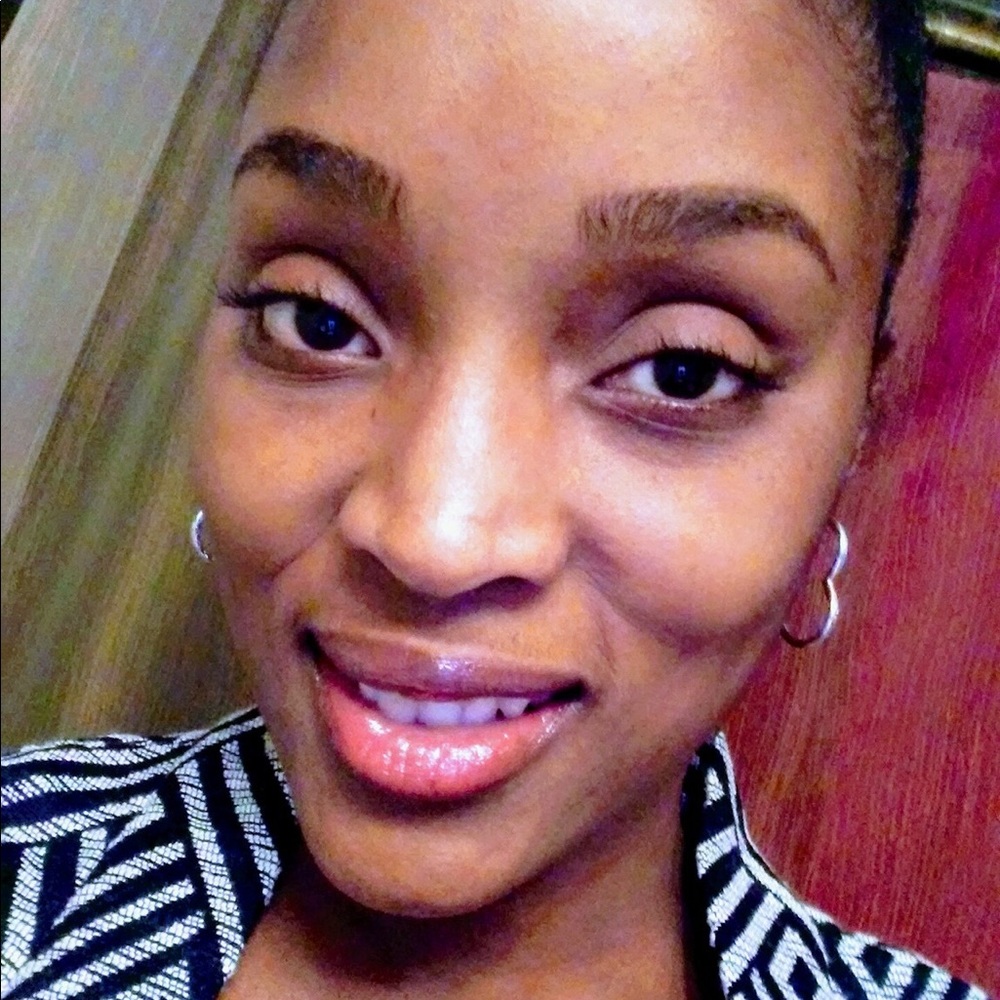 Meet your Posher, Keia